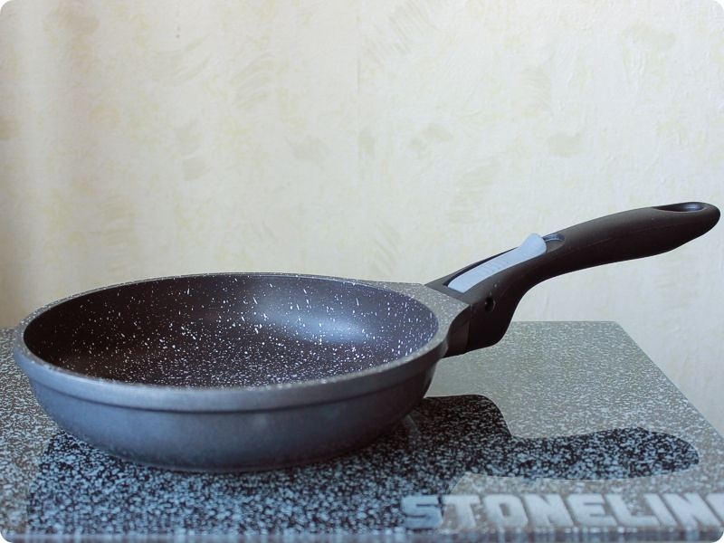 Stoneline® серия «Imagination» сковорода Ø20 см. с каменным антипригарным покрытием (цвет серый) Арт. WX 16526